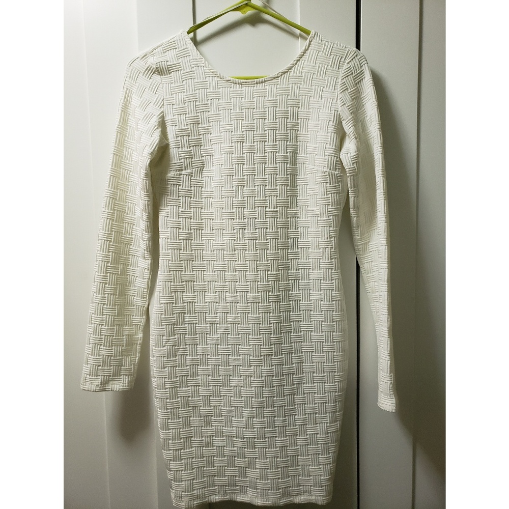 No spot and new TOPSHOP White dress with open back